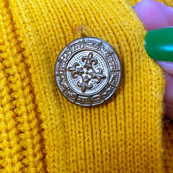 Vintage 90s Lindsey Blake Mustard Yellow Zodiac Border Buttons Knit Cardigan - Picture 3 of 6